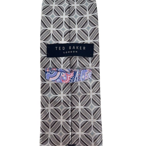 Ted Baker London Men's 100% Silk Tie Silver Black Geometric Pattern - Picture 2 of 7